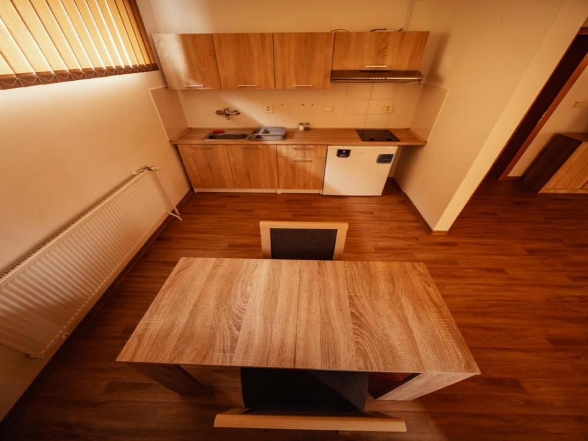 Pyramida Broumov Aparthotel ภายนอก รูปภาพ