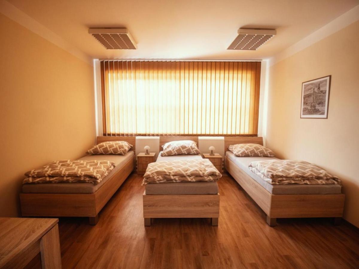 Pyramida Broumov Aparthotel ภายนอก รูปภาพ